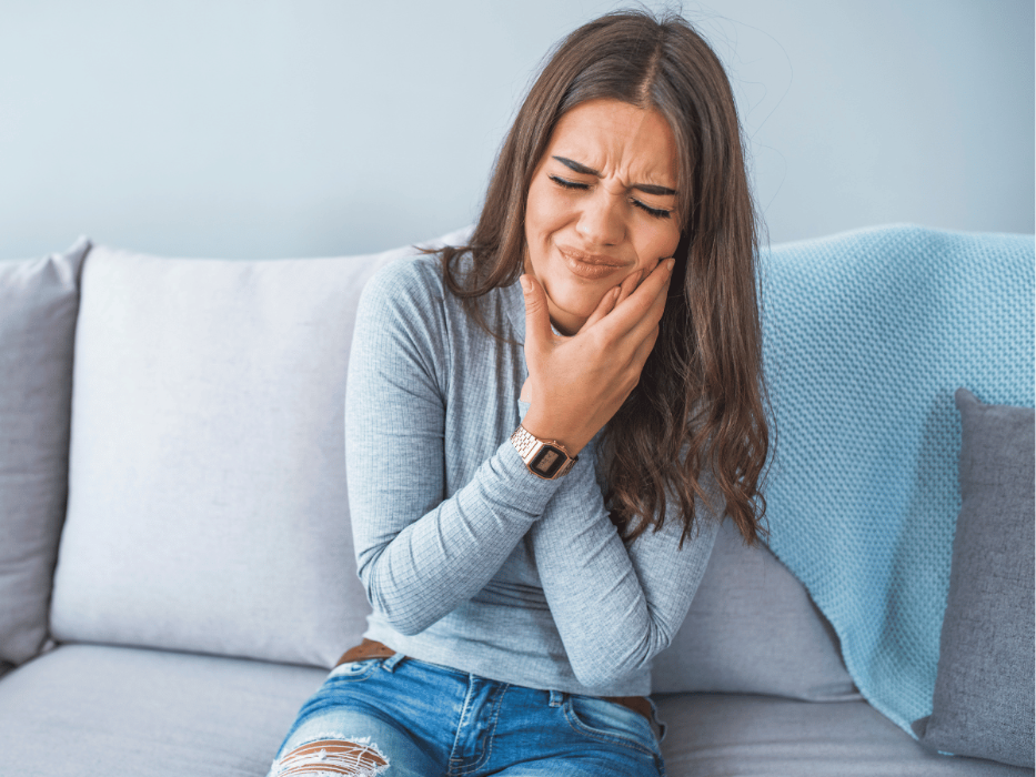 same day dental surf city | woman with tooth pain